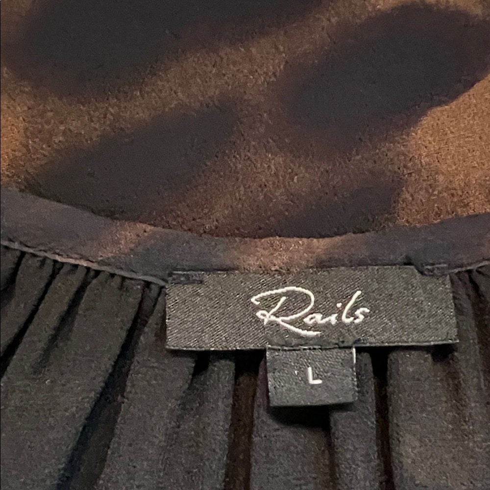 Rails Leopard Print Blouse – Size Large - Picture 2 of 9